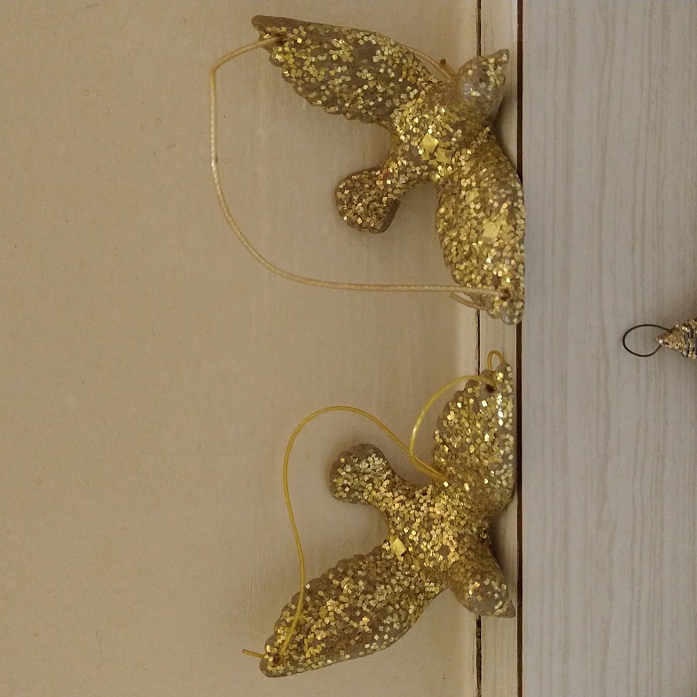 Vintage Lot of 8 1950's/1960's Era Gold Glitter/Sequins Stars & Doves - Picture 2 of 6